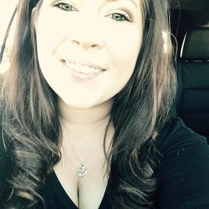 Meet your Posher, Candy